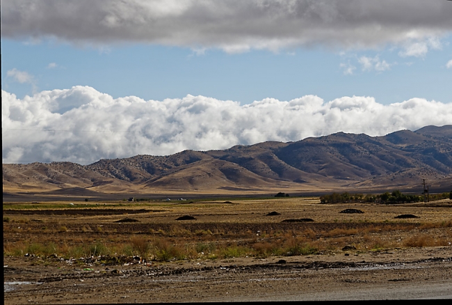 Tâq-e Bostân-Sur la route-008